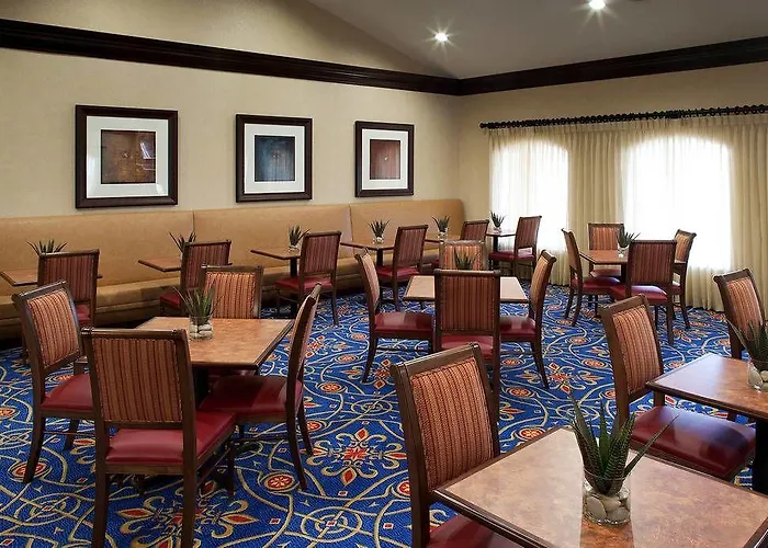 Towneplace Worth Downtown Hotel