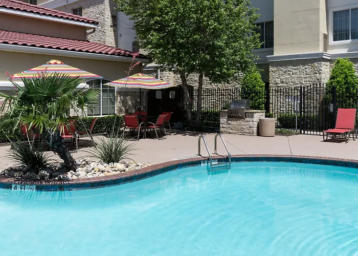 Towneplace Worth Downtown Hotel